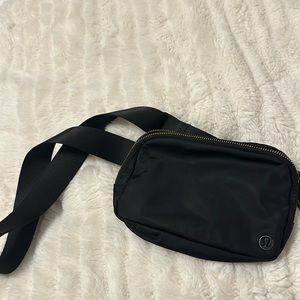 Lululemon belt bag